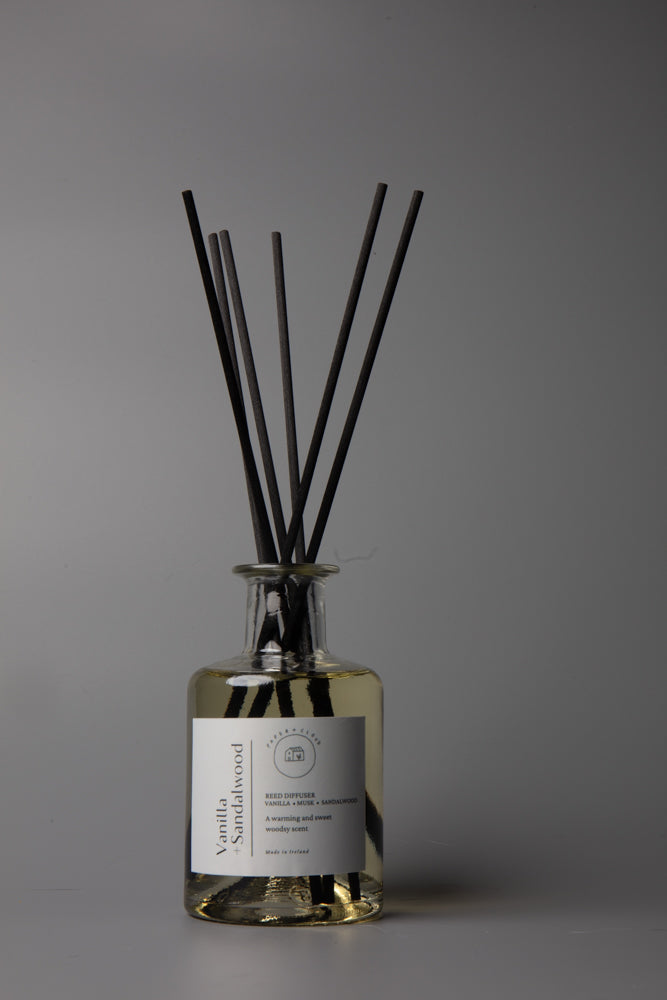 Herbalist Glass Reed Diffuser | Vanilla Sandalwood